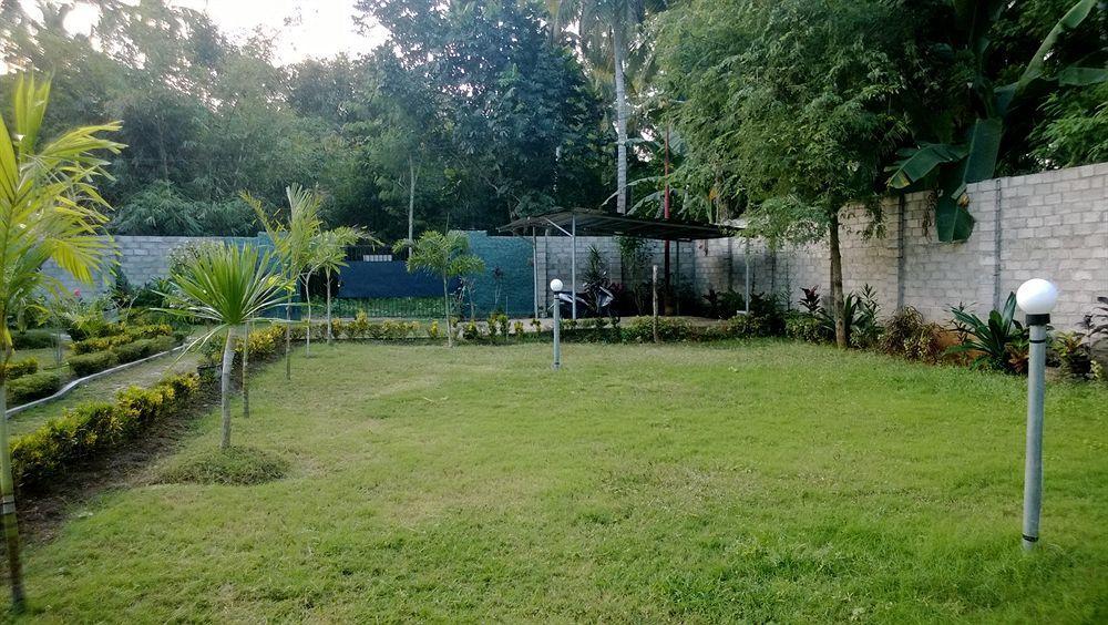 Shu Villa Lombok Kuta  Exterior photo