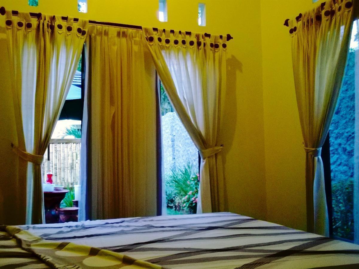 Shu Villa Lombok Kuta  Exterior photo