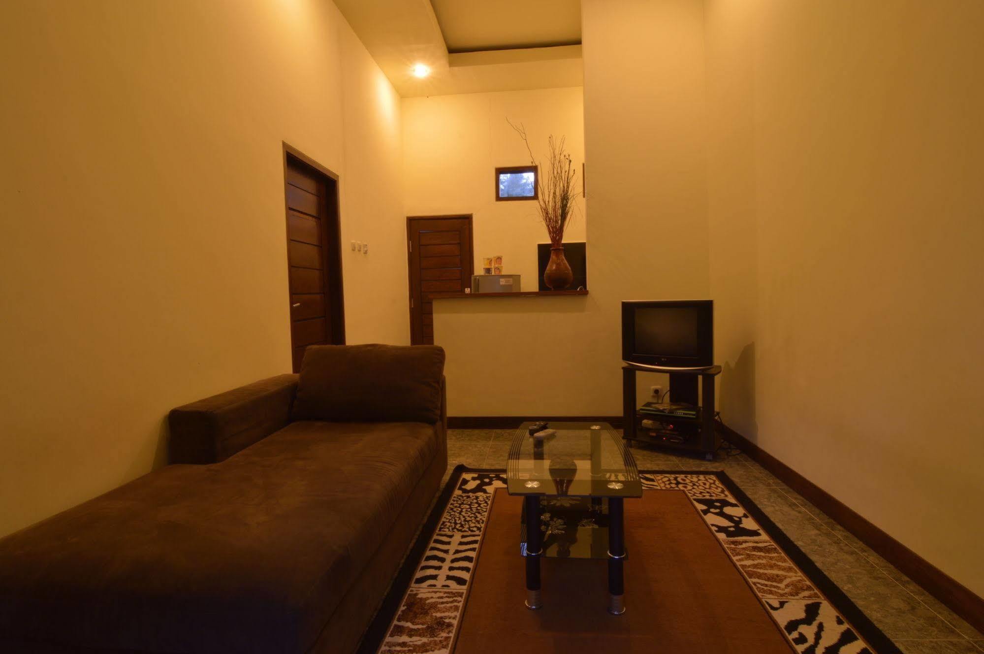 Shu Villa Lombok Kuta  Exterior photo