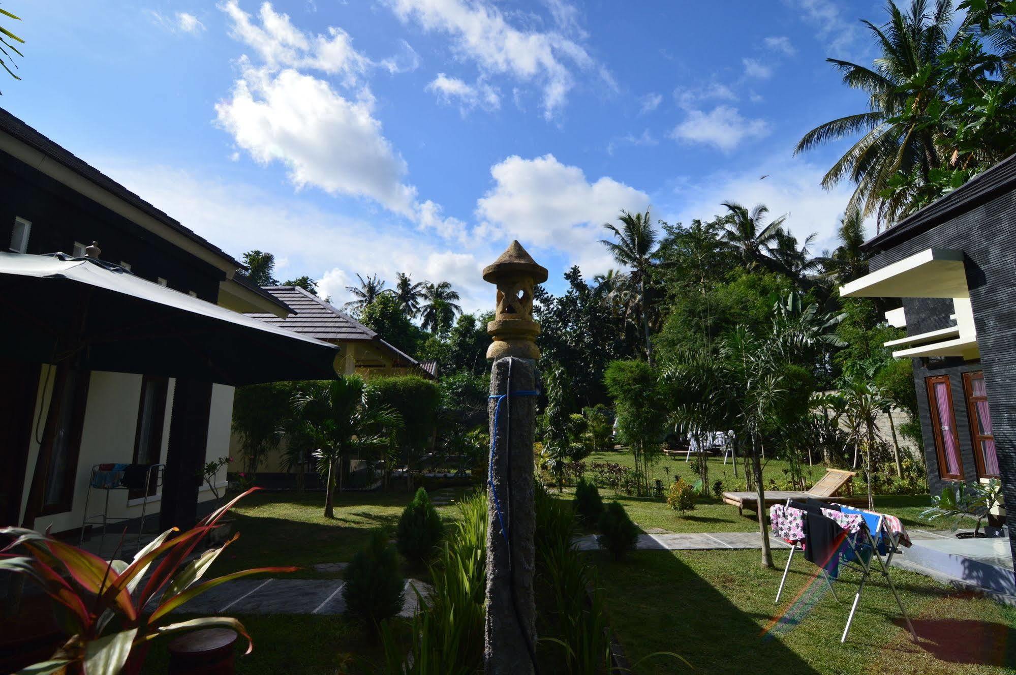 Shu Villa Lombok Kuta  Exterior photo