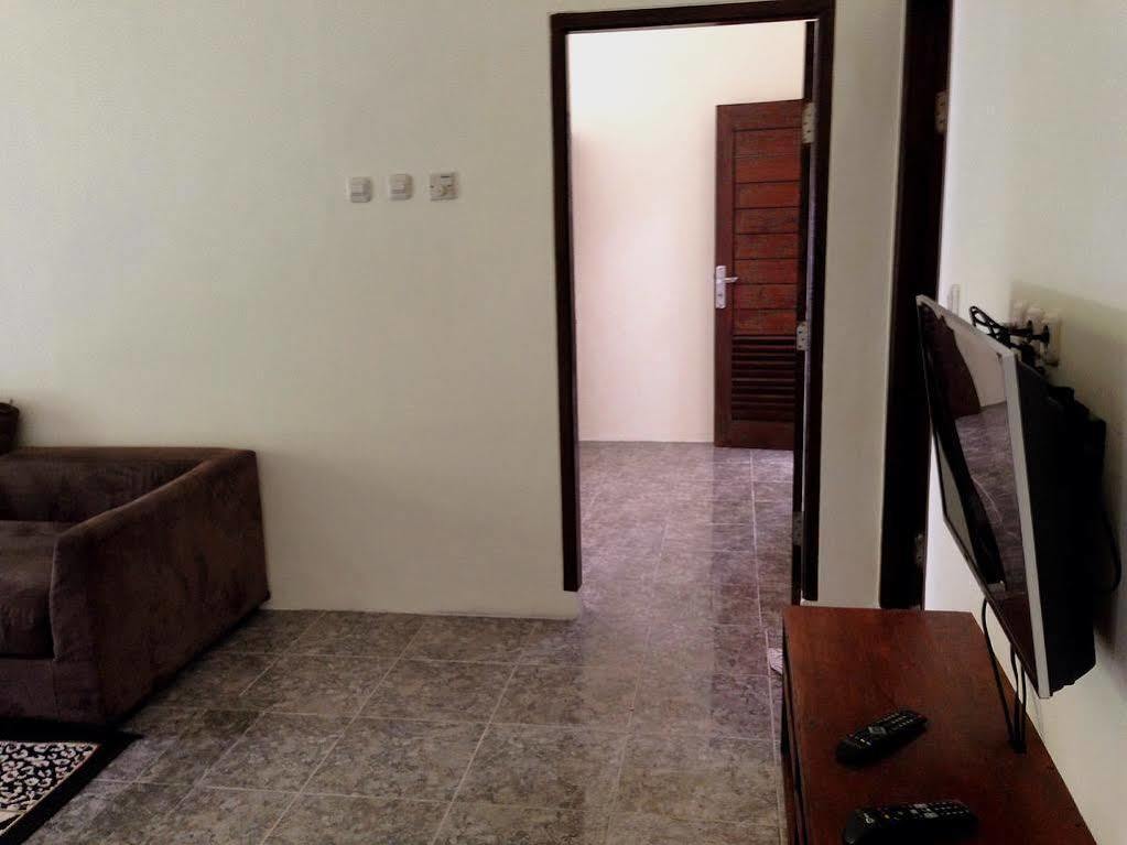Shu Villa Lombok Kuta  Exterior photo