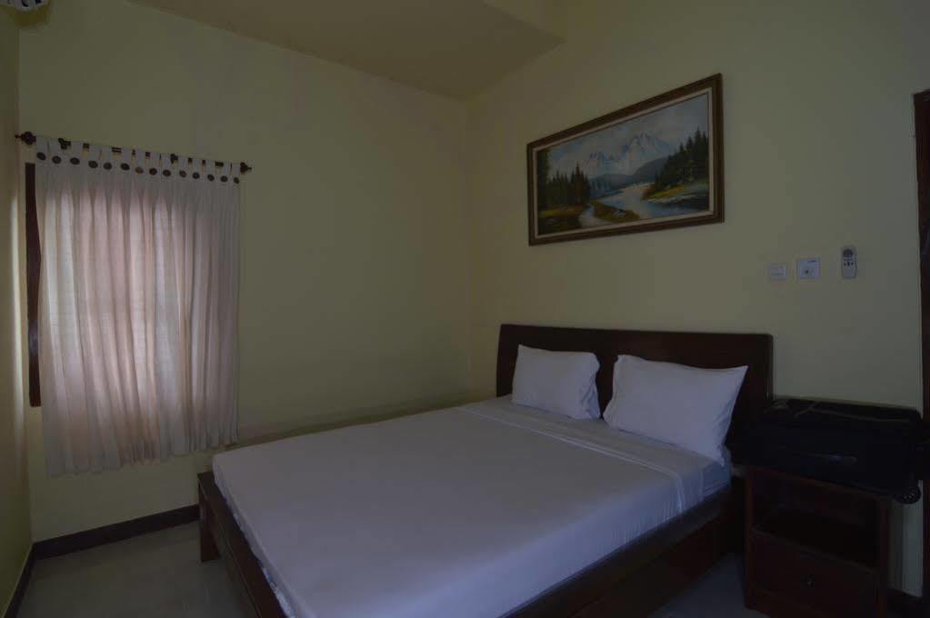 Shu Villa Lombok Kuta  Exterior photo